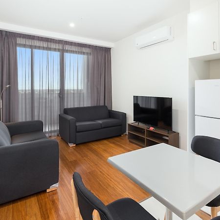 City Edge Dandenong Apartment Hotel Экстерьер фото