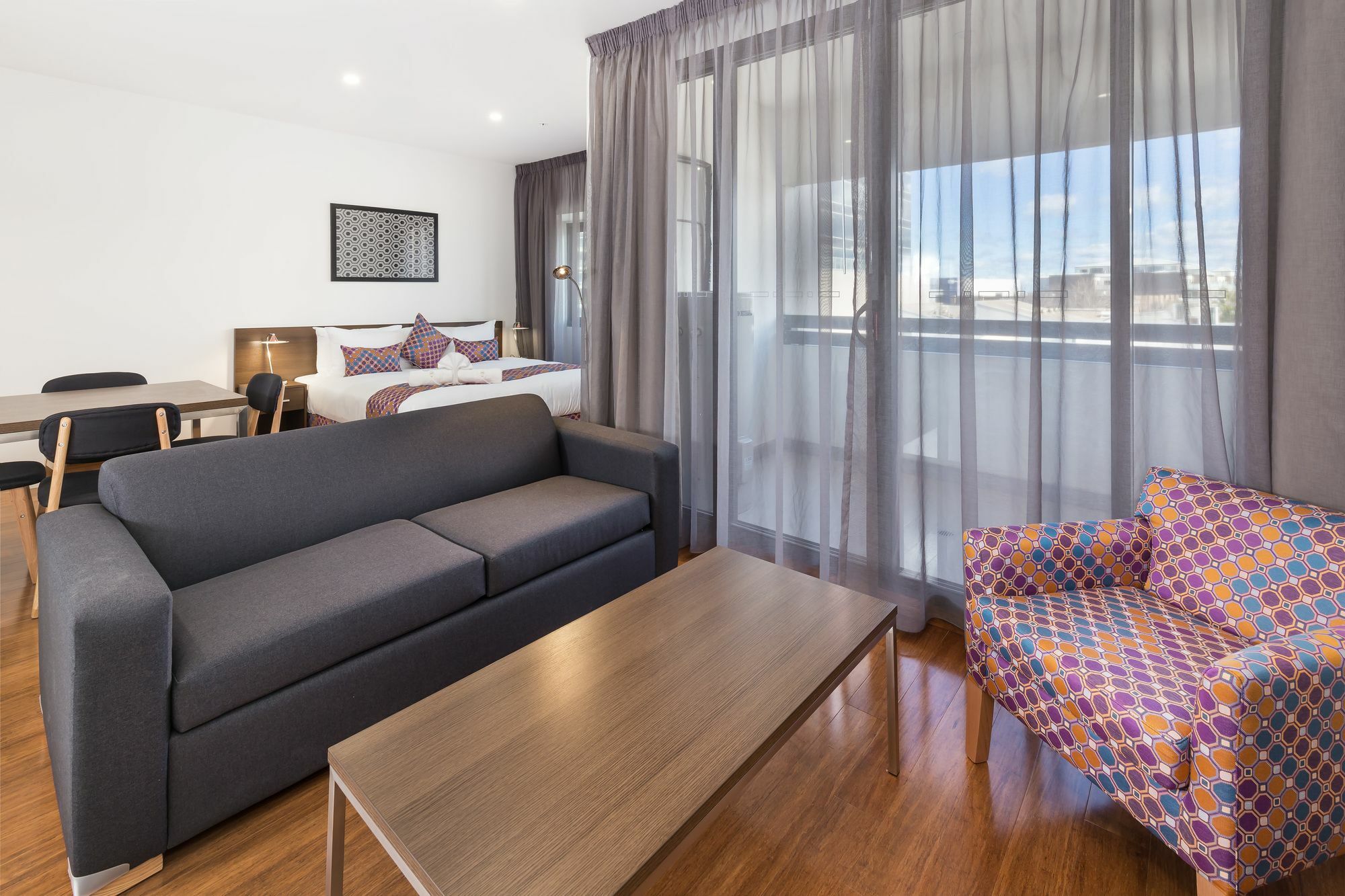 City Edge Dandenong Apartment Hotel Экстерьер фото